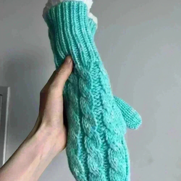 NWT Just Cozy One Size Blue Knit Mittens Acrylic Polyester  Winter Warm - Picture 8 of 12